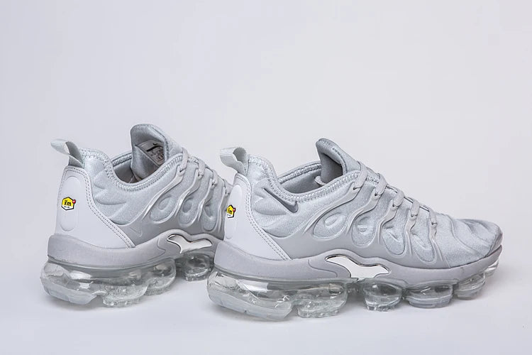 Nike Air Vapormax Plus Men and Women Sneakers Simple Versatile Breathable Running Shoes